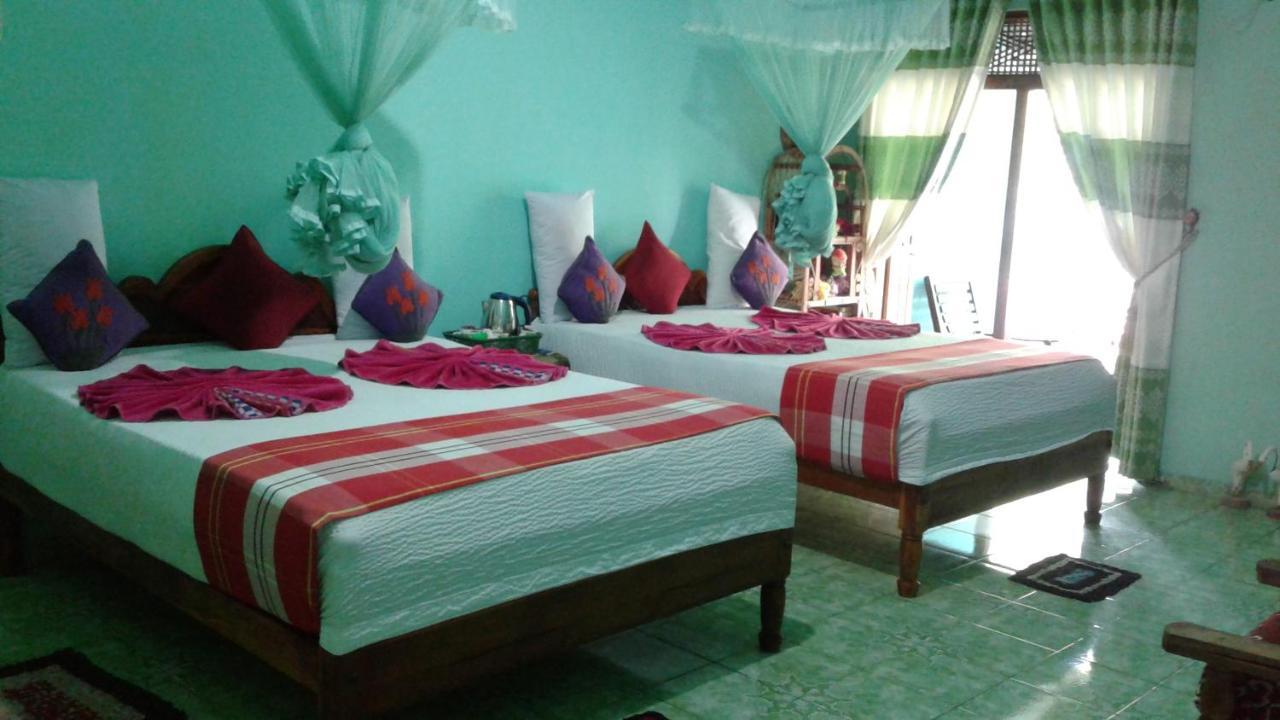 Flower Inn Sigirija Zewnętrze zdjęcie