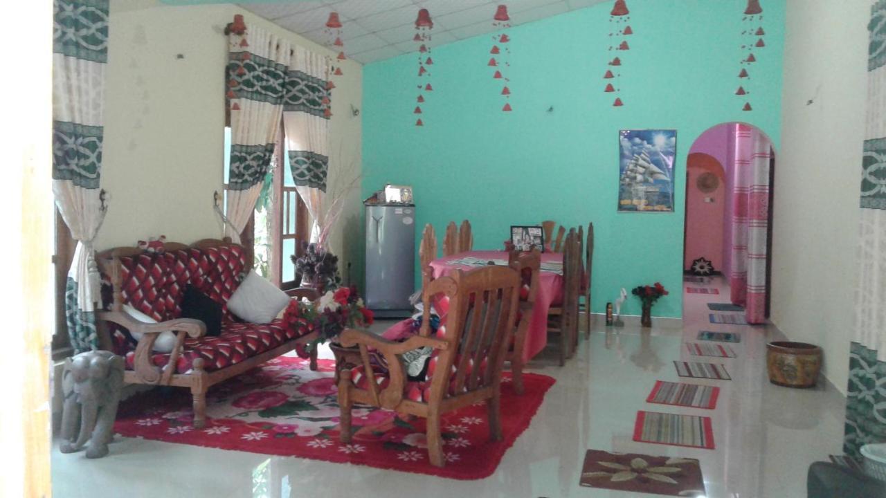 Flower Inn Sigirija Zewnętrze zdjęcie