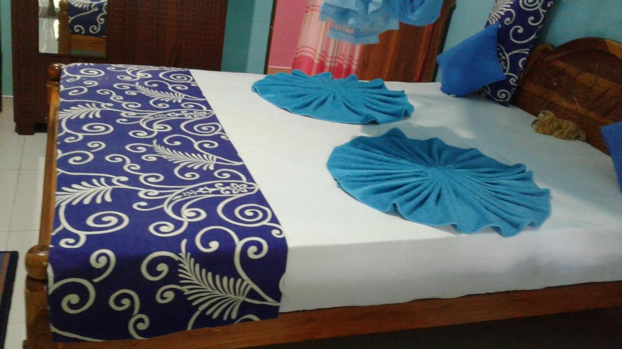 Flower Inn Sigirija Zewnętrze zdjęcie