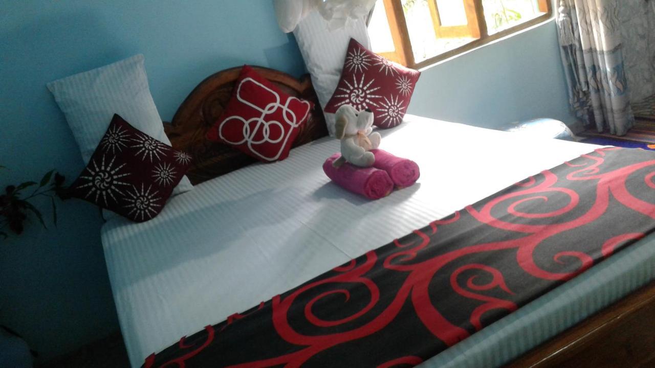Flower Inn Sigirija Zewnętrze zdjęcie